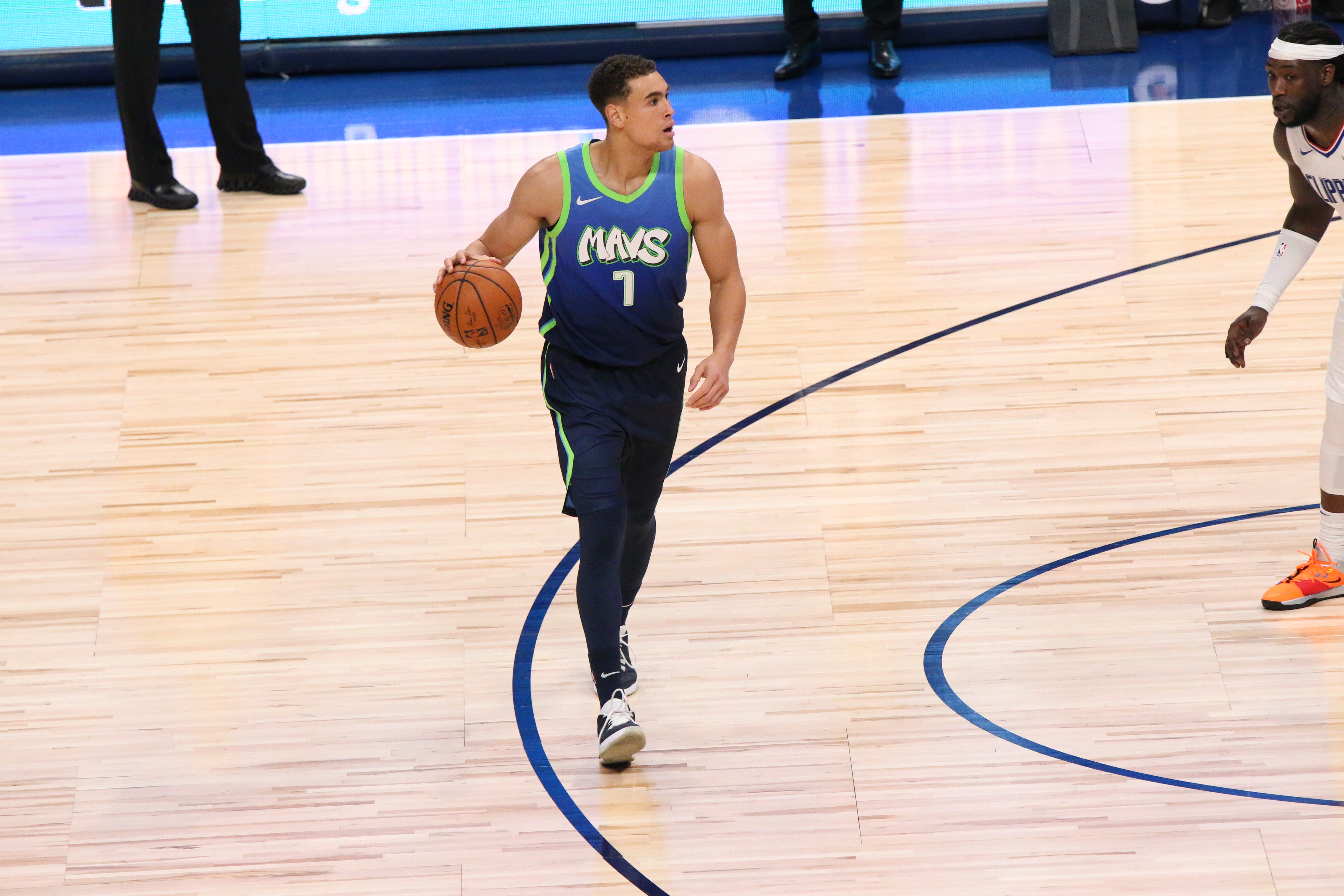 Dallas Mavericks’ Dwight Powell Suffers Achilles Injury