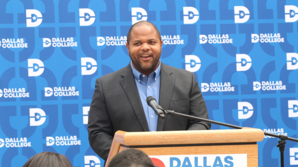 Dallas Mayor Eric Johnson