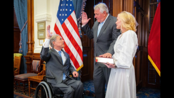 Gov. Abbott swears in John Scott as AG.