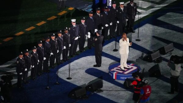 Queen Latifah performs