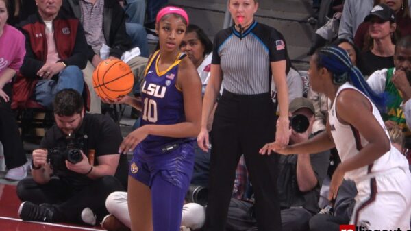 LSU forward Angel Reese