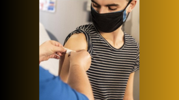 Man gets vaccine