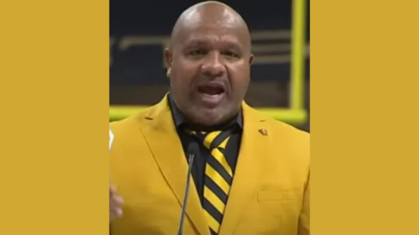 Coach Hue Jackson